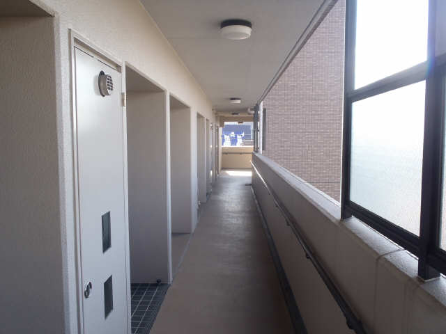 共用部　通路廊下